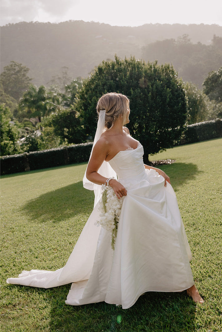 GRACE Bride Grace in Vittoria @taylorkezia_photography