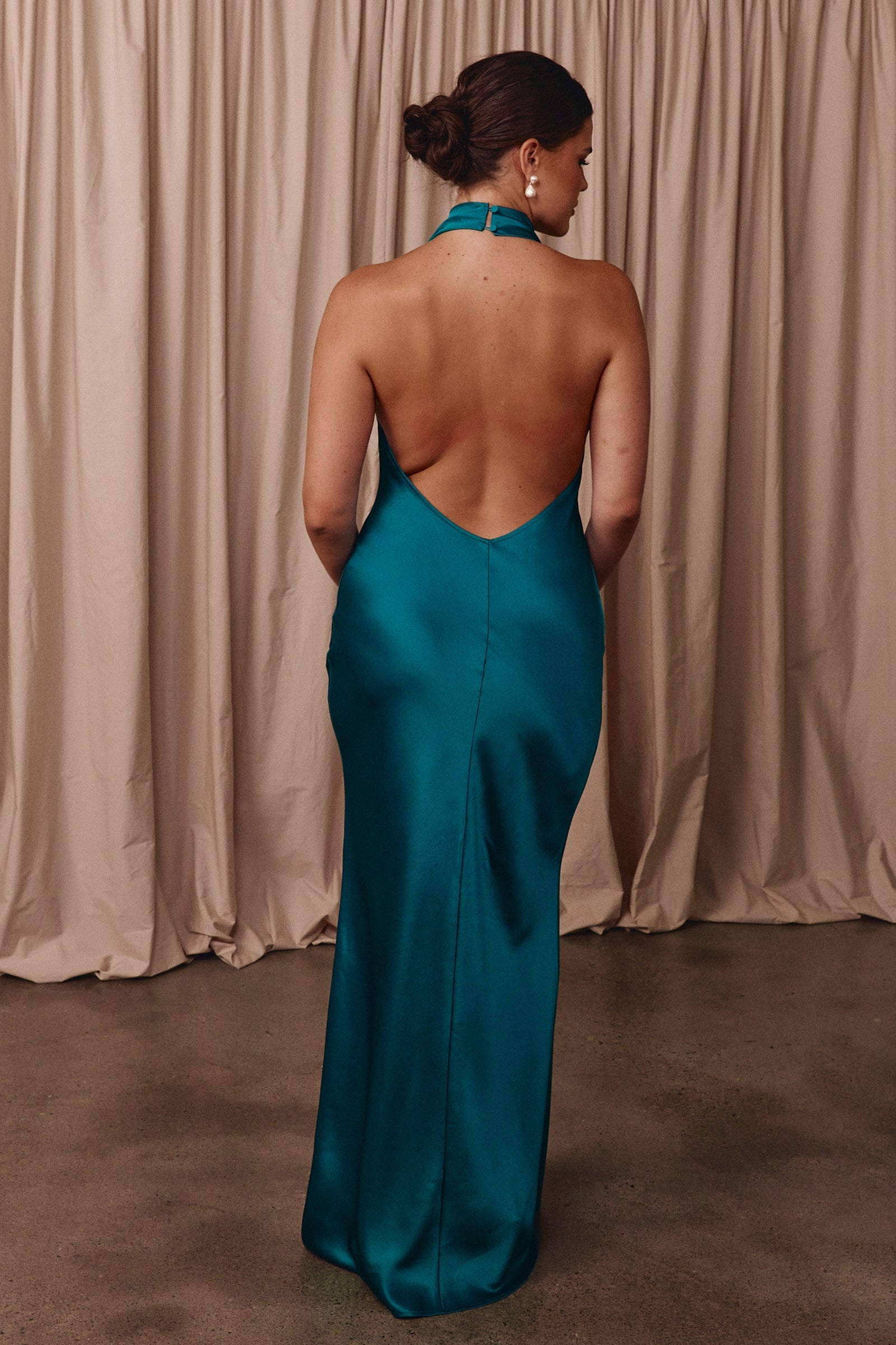 Teal halter neck bridesmaid dress_L_