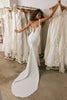 Woman wearing a corset crepe wedding dress_XS_