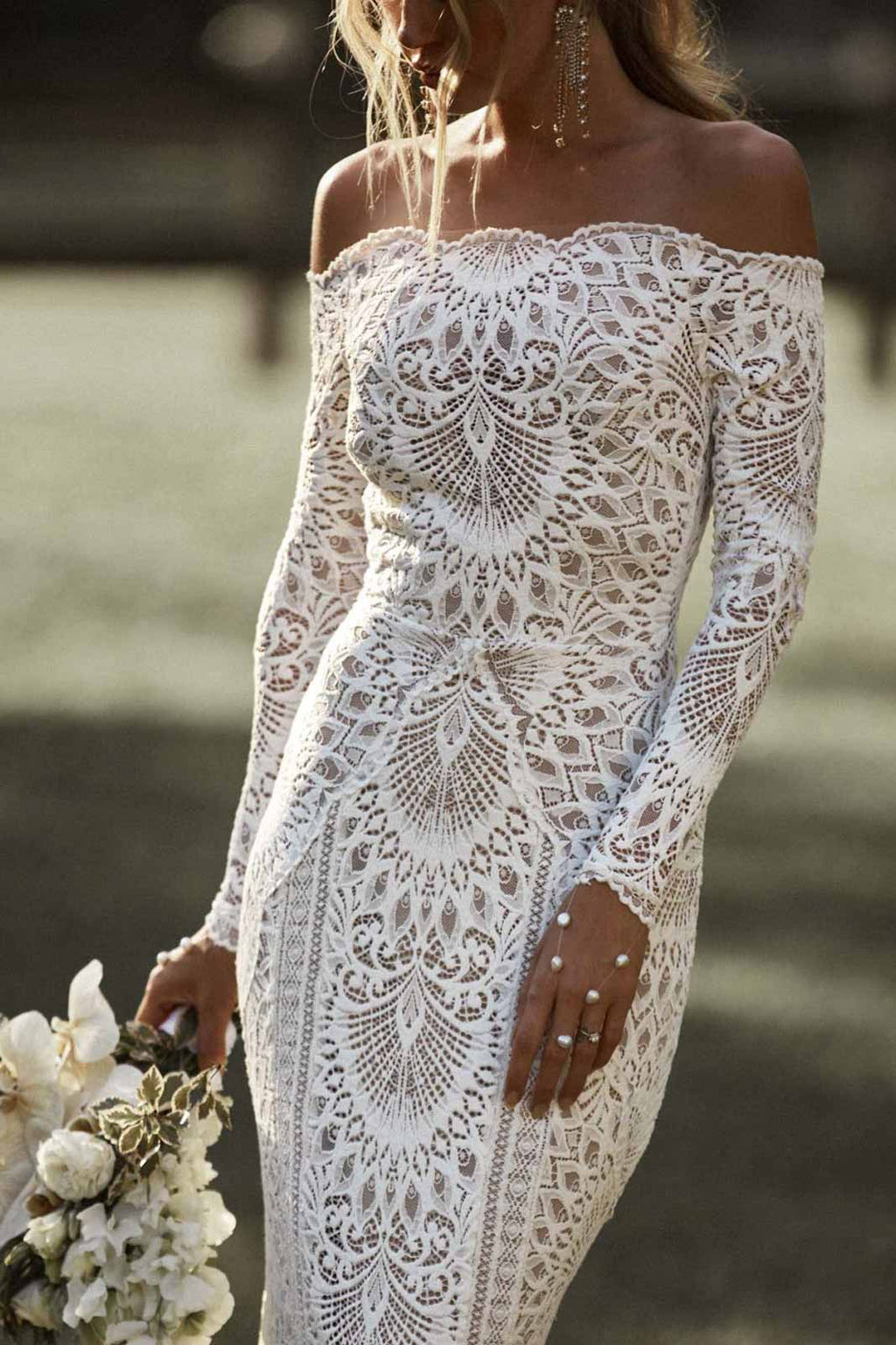 lace wedding dress